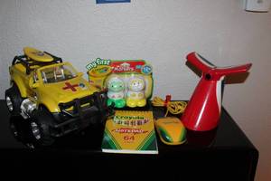 lot 99 image: M&Ms Beach Jeep Crayola Items and American Airlines Coin Bank