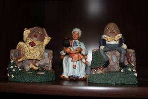 lot 109 image: 1997 Vintage Daddys Keepsakes Humpty Dumpty and Frumpty figurines and Vintage 1451 Home interiors figurine