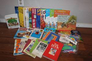lot 143 image: Various Adolesent and Childrens Bible Study Books