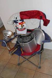 lot 179 image: Texas Lawn Chair and misc. outdoors cooking items