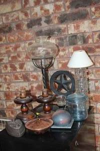 lot 190 image: Selection of Outdoor Deco