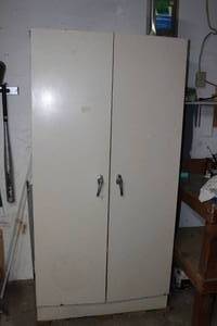 lot 245 image: Metal Cabinet with Keys and Contents