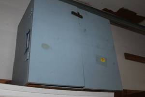 lot 261 image: small Cabinet