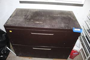 lot 262 image: lateral 2 drawer Filing Cabinet with Contents
