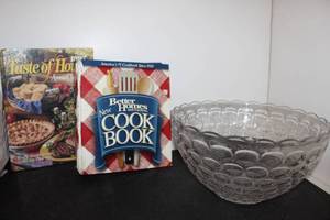 lot 307 image: Thumbprint Serving Bowl and Vintage Better Homes Cookbooks