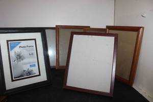 lot 311 image: Selection of Photo Frames