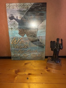 lot 14 image: Metal sign