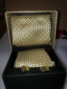 lot 44 image: Gift Set
