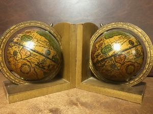lot 46 image: Book ends