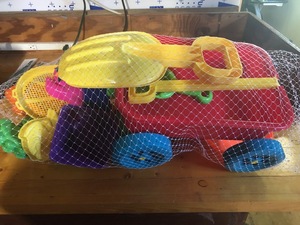 lot 23 image: Toys