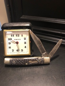 lot 60 image: Case Knife Alarm