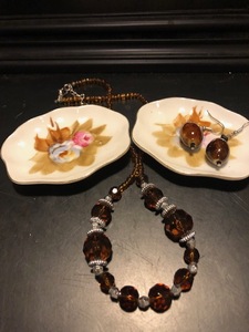 lot 120 image: Trinquet Jewelry
