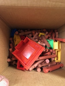 lot 128 image: Lincoln Logs