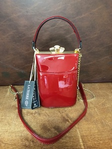 lot 129 image: Purse