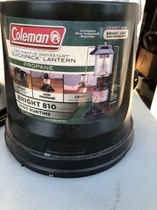 lot 172 image: Coleman Lantern