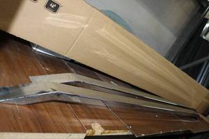 lot 15 image: Star Rails Pick-up Truck Steel Side Rails for Mid-sized Long Bed with Toolbox or Short Bed Trucks