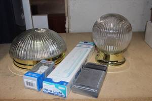 lot 160 image: Two Unused Ceiling Light Fixtures, Wall Switch and Plug Combo, Vintage Emerson AM-FM portable Radio, and 13 Cabinet light