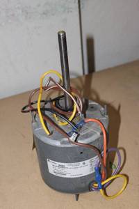 lot 170 image: GE 13 Horsepower Electric Motor 230v