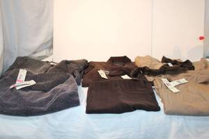 lot 32 image: Womens 2Pc Suits (3)Size Small (8) Kasper Classics, Rena Rowan, Kasper