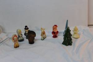 lot 46 image: Vintage (1960s) Gurley Beeswax Holiday Candles Set of 9