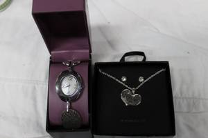 lot 140 image: Ladies watch and earring with pendant in original boxes