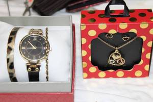 lot 141 image: Ladies watch and bracelet set with earrings and pendant in original boxes
