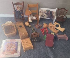 lot 6 image: ASSORTED DECOR AS SHOWN.