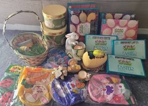 lot 50 image: LOT OF EASTER DECOR AS SHOWN.