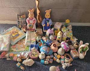 lot 64 image: LOT OF EASTER DECOR AS SHOWN.