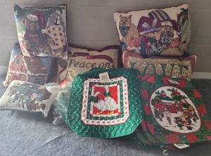 lot 70 image: LOT OF DECORATIVE PILLOWS AND MORE AS SHOWN.