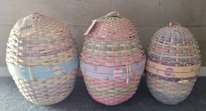 lot 73 image: LOT OF EASTER DECOR AS SHOWN.