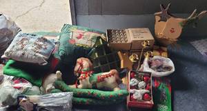 lot 125 image: LOT OF CHRISTMAS DECOR AS SHOWN.