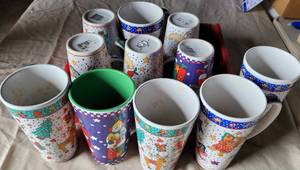 lot 158 image: LOT OF CHRISTMAS COFFEE CUPS AS SHOWN.