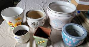 lot 170 image: LOT OF FLOWER POTS AS SHOWN.