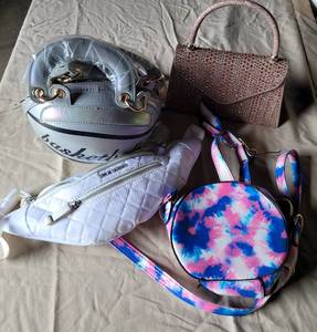 lot 178 image: LOT OF HANDBAGS AS SHOWN.