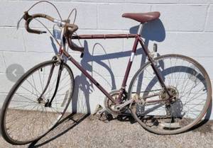 lot 183 image: CENTURION BICYCLE WORKS SUPER LEMANS BICYCLE AS SHOWN.