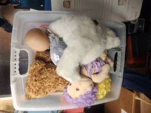 lot 87 image: Bin and contents