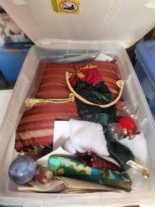 lot 89 image: Bin and contents