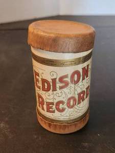 lot 22 image: Selection of Edison Gold mound records wax cylinders - go with lot 1