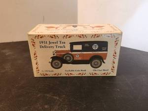 lot 42 image: 125 - 1931 Jewel Tea Delivery Truck