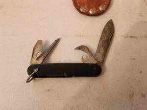 lot 51 image: Imperial knife and sheath