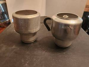 lot 105 image: Selection of 2 vintage metal drip pots