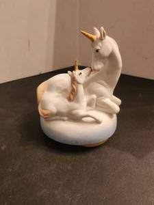 lot 110 image: Unicorn music box