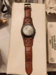 lot 119 image: Watch with leather band