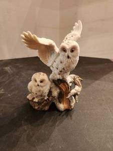 lot 124 image: Owl figurine