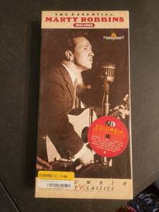 lot 153 image: Marty Robbins - The Essential Box set - 1951-1982