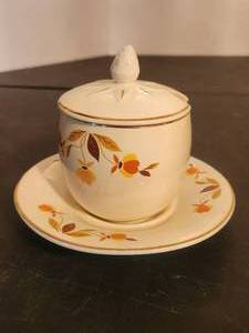 lot 222 image: Halls Superior Quality Kitchenware - Jewel Tea Autumn Leaf - mustard condiment set - by Mary Dunbar