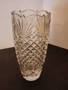 lot 176 image: Vintage Bohemia lead crystal vase