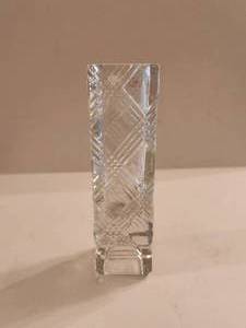 lot 179 image: Vintage Avon Fostoria crystal vase