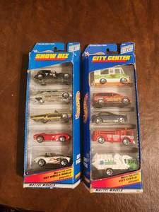 lot 196 image: Hot Wheels - Show Biz set of 5 & City Center set of 5